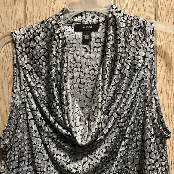Alfani women’s sleeveless dressy blouse, size L, silver, white, black pattern - Picture 8 of 8